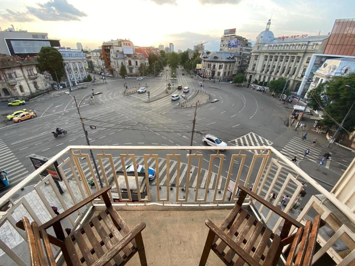 2 Bedroom Apartment With Amazing View In City Center Bukarest Eksteriør billede